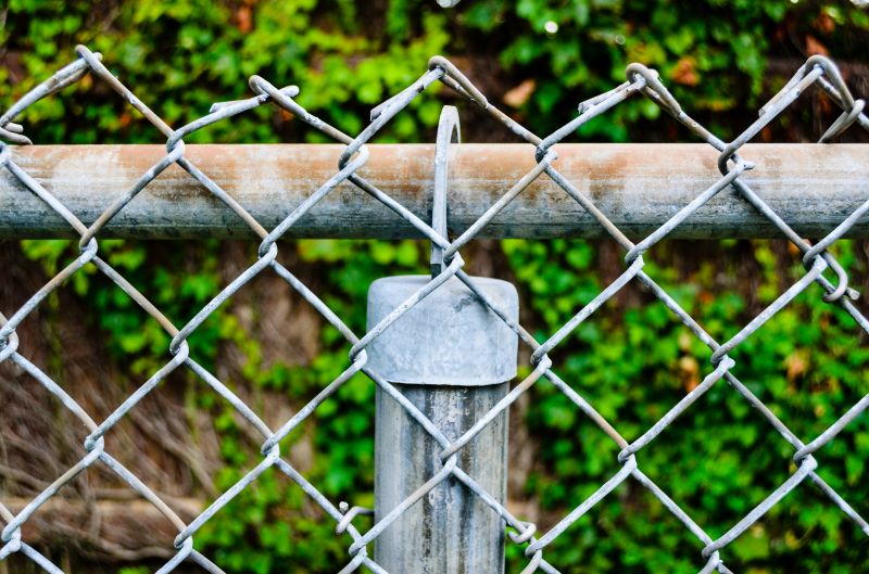 Chain Link Fence Repair detail