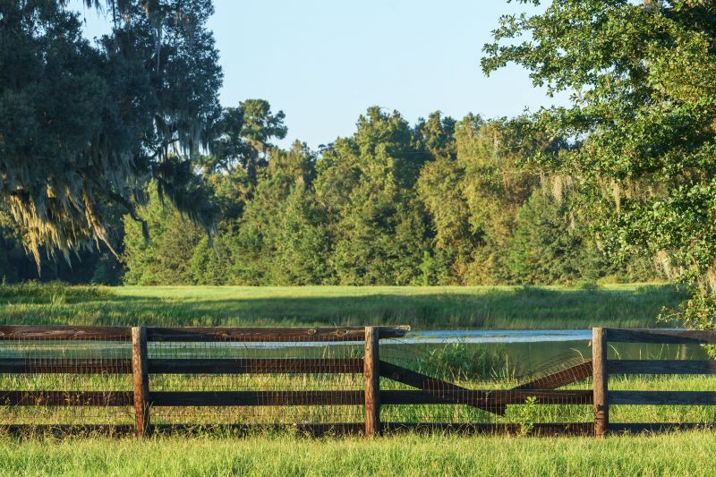 Farm Fence Repair detail